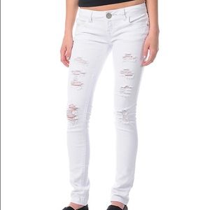 ALMOST FAMOUS Distressed Bootcut Jeans